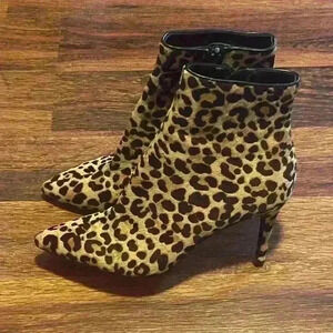 Steve Madden Animal Print Booties Size 7.5